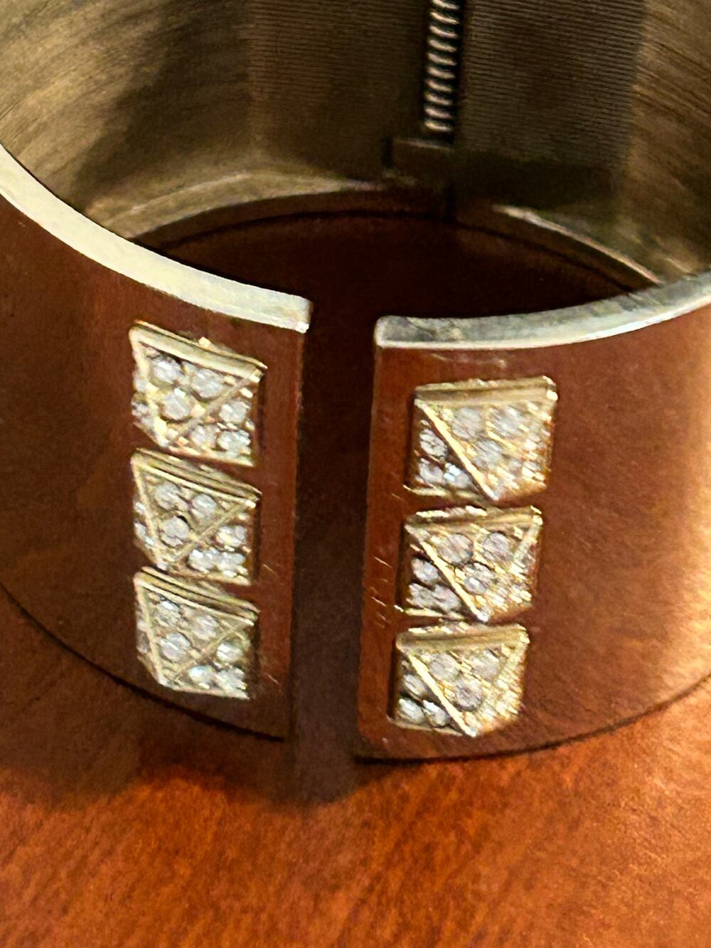 Victoria's Secret Silver Tone Bangle Bracelet Classic Fashion Jewelry